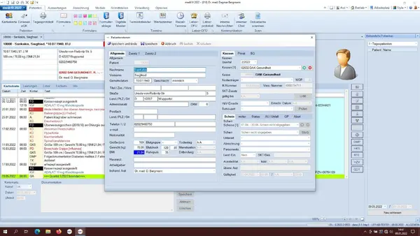 Digitale Patientenakte in Praxissoftware mit persönlichen und medizinischen Patientendaten.